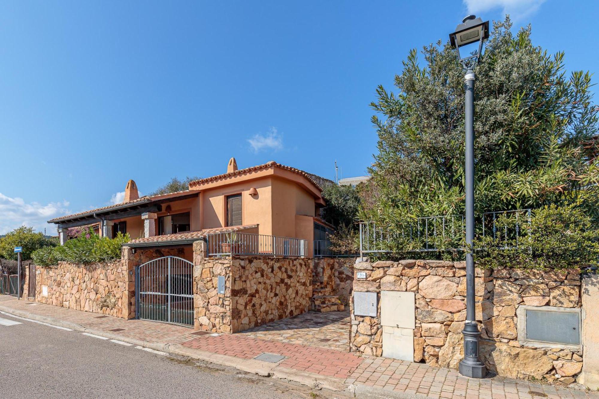 Villetta Franca 100M From The Beach - Happy Rentals Golfo Aranci Exterior foto